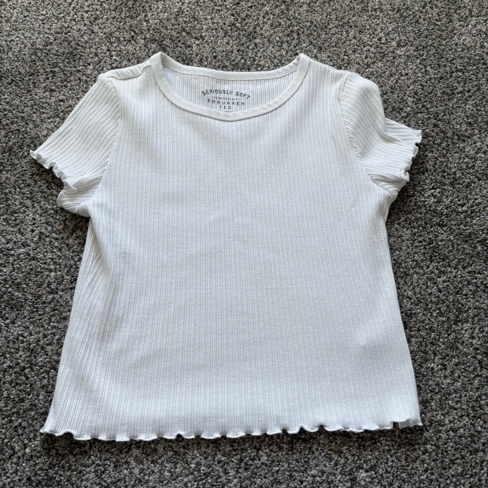 White Short Sleeve Ribbed Tee with Scalloped Hem